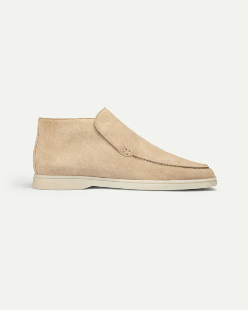 Mocassin montant à enfiler beige clair, semelle crème, vue de profil