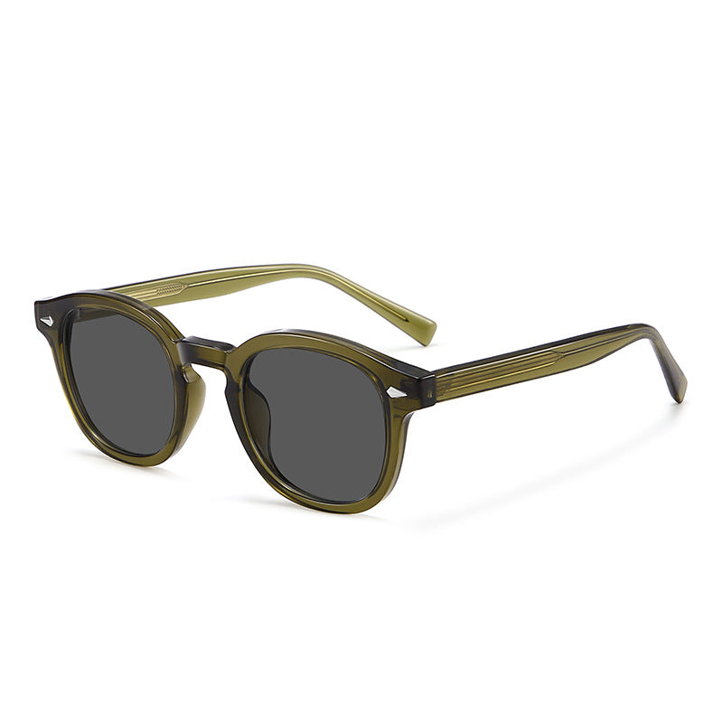 Lunettes de soleil à monture ronde olive à verres foncés, photo produit en angle